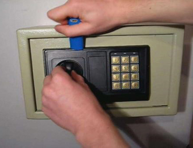 盘龙24小时上门开锁公司