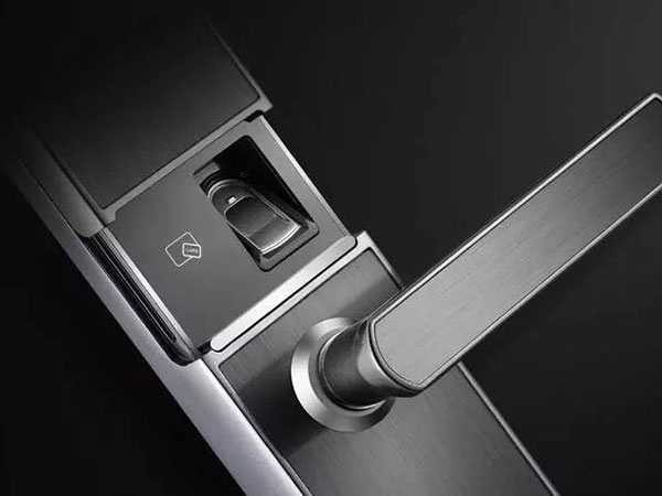 盘龙24小时上门开锁公司