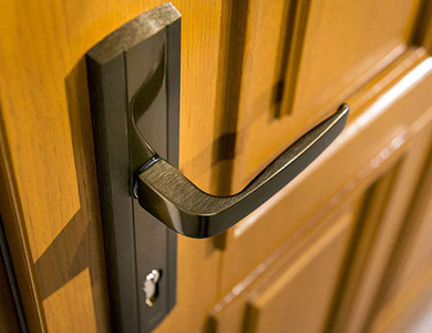 盘龙24小时上门开锁公司